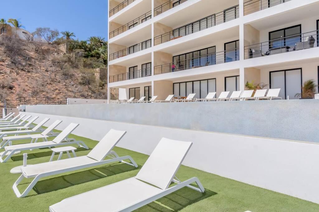 Modern Sub-Penthouse in downtown Cabo Ocean view photo