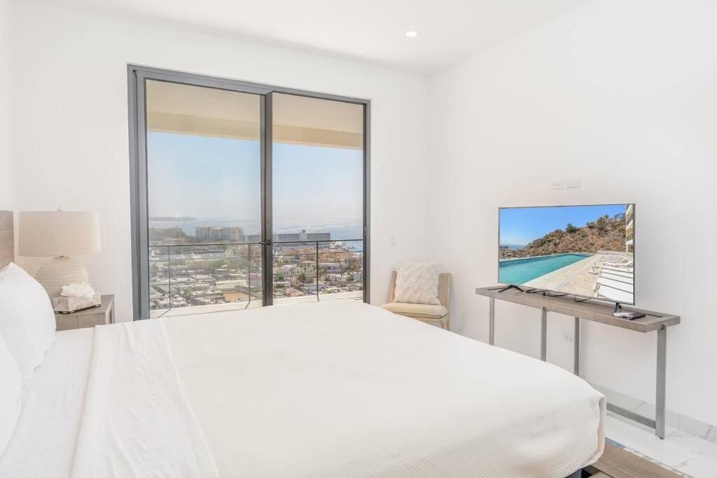 Modern Sub-Penthouse in downtown Cabo Ocean view photo