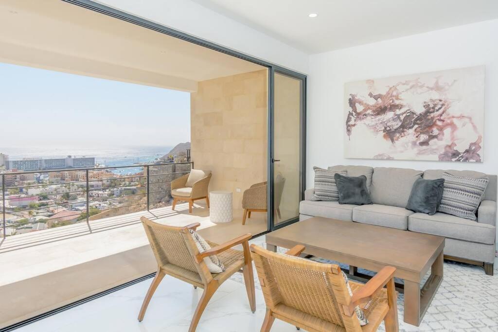 Modern Sub-Penthouse in downtown Cabo Ocean view photo
