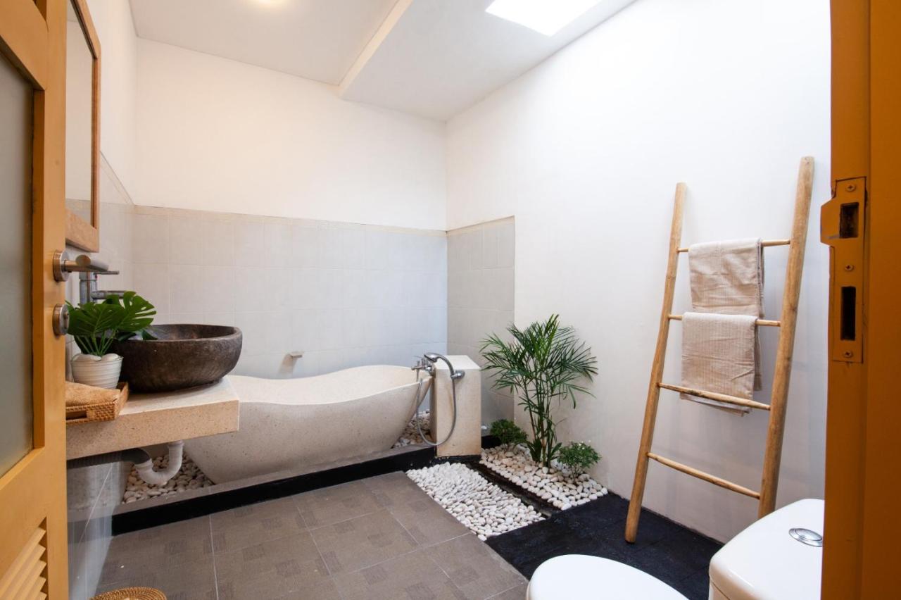 Simple & Magical Villas . Villa Sambali 2 - 3