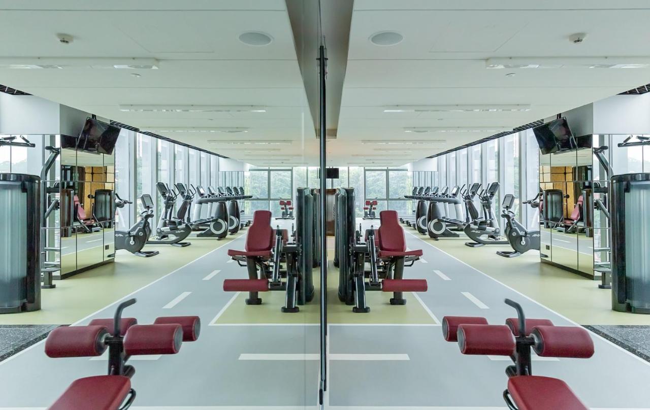 Holiday Inn Guangzhou South Lake, an IHG Hotel photo