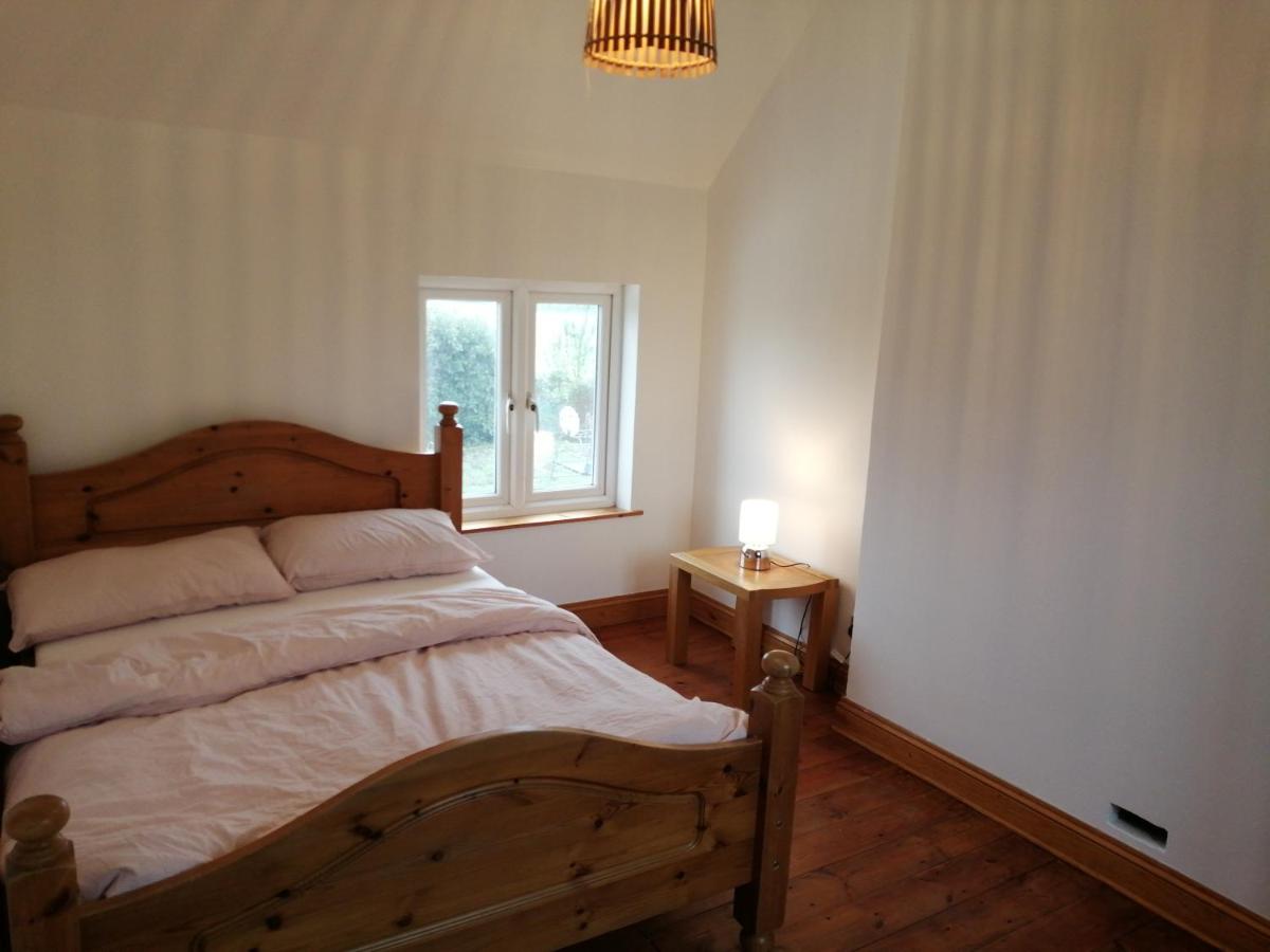 3-Bed Cottage in Quiet & Green Wallington photo