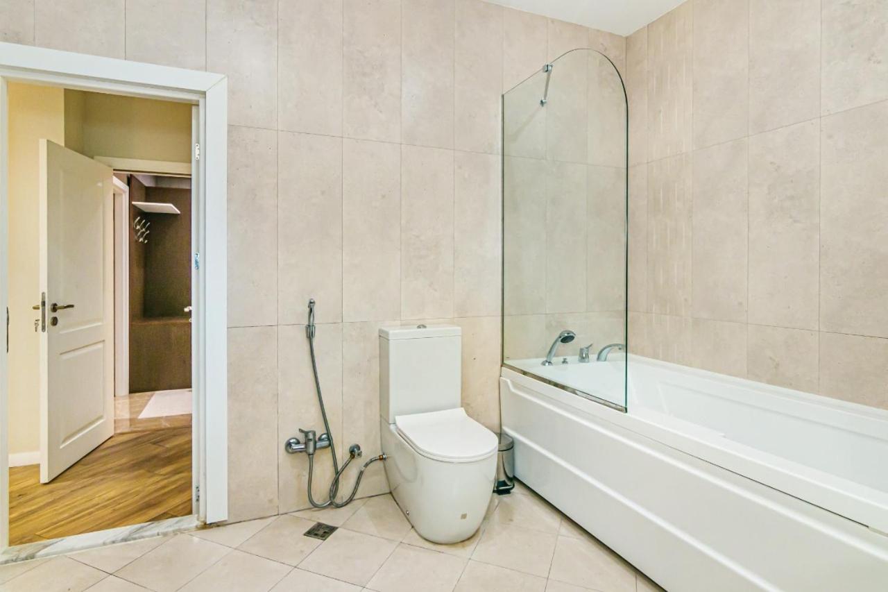 Isr Baku Family Hotel apartment photo