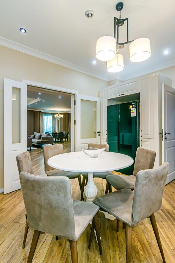 Isr Baku Family Hotel apartment photo