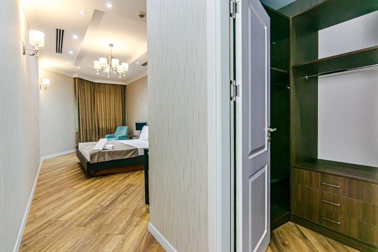 Isr Baku Family Hotel apartment photo