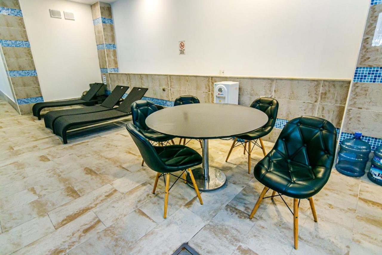 Isr Baku Family Hotel apartment photo