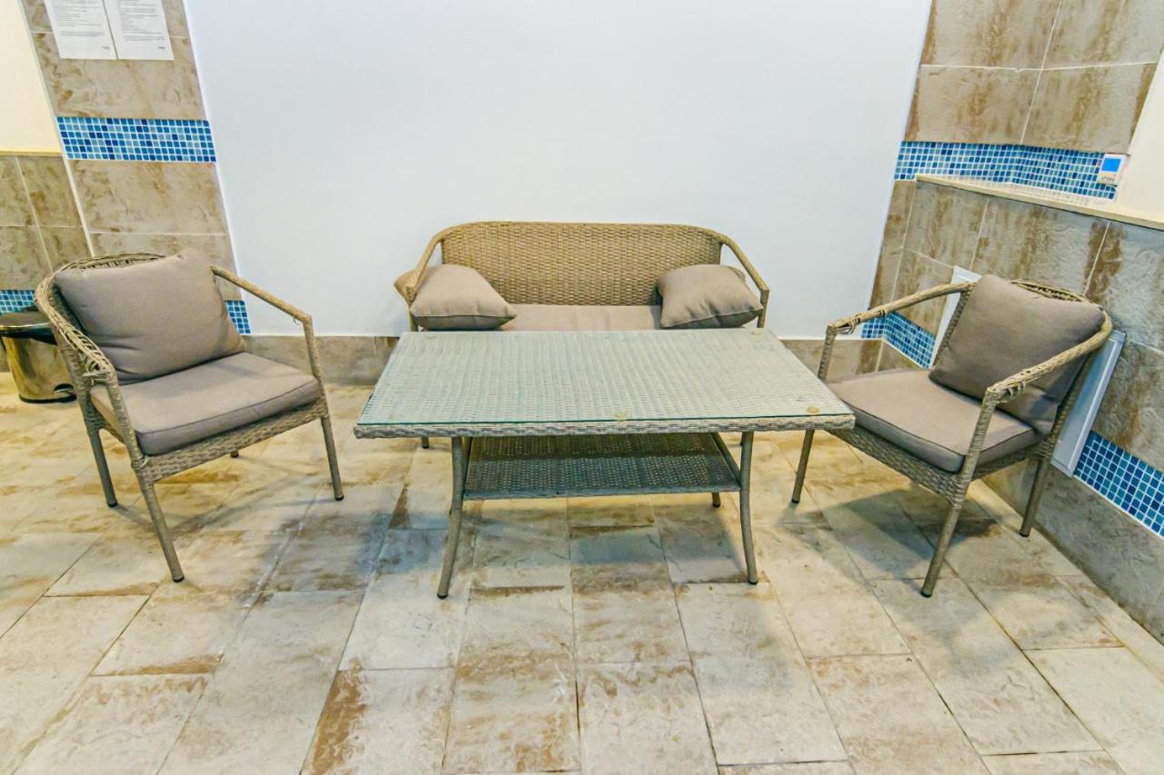 Isr Baku Family Hotel apartment photo