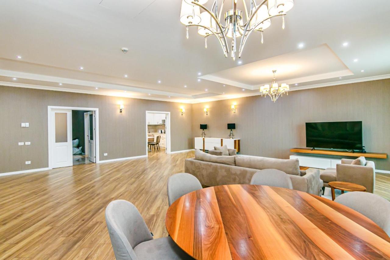 Isr Baku Family Hotel apartment photo