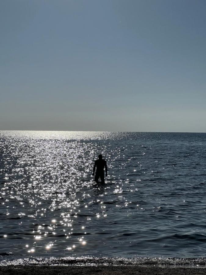 Beach: Коттедж на берегу Иссык-Куля
