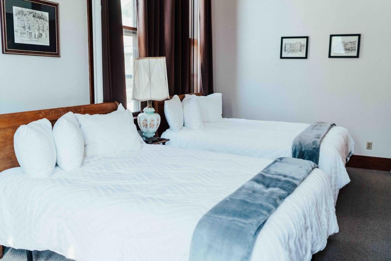 Town Hall Inn — photo 19