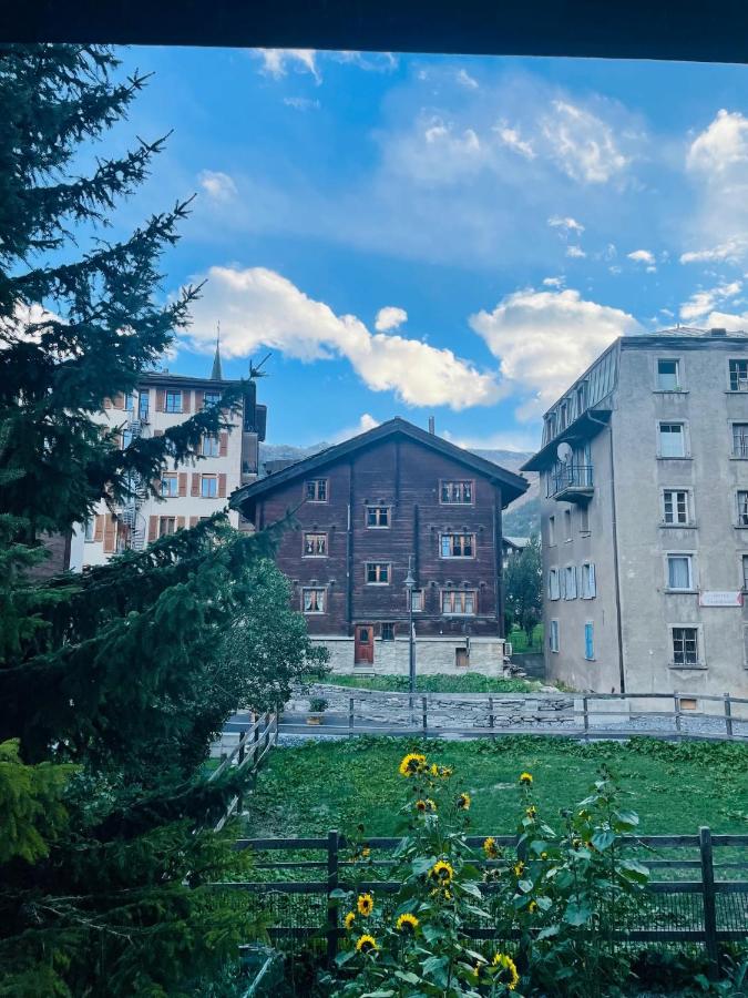 Im alten Dorfteil von Zermatt - 5