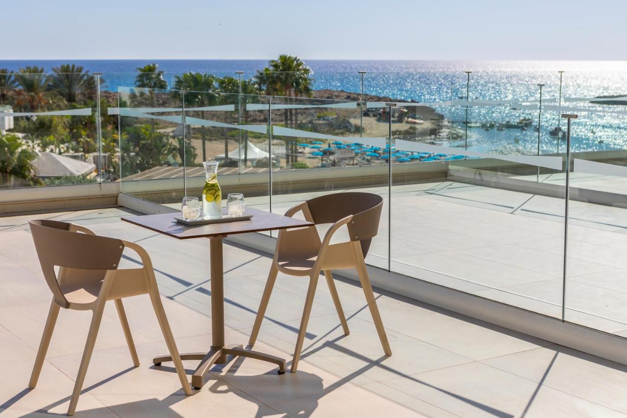 Chrysomare Beach Hotel & Resort photo