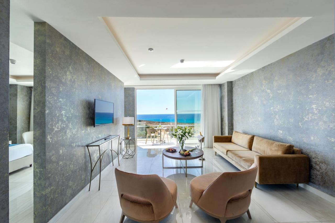 Chrysomare Beach Hotel & Resort photo