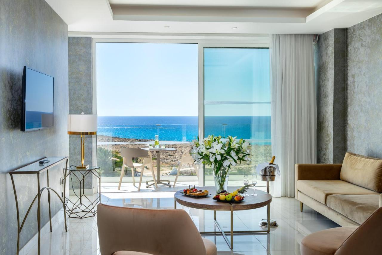 Chrysomare Beach Hotel & Resort photo