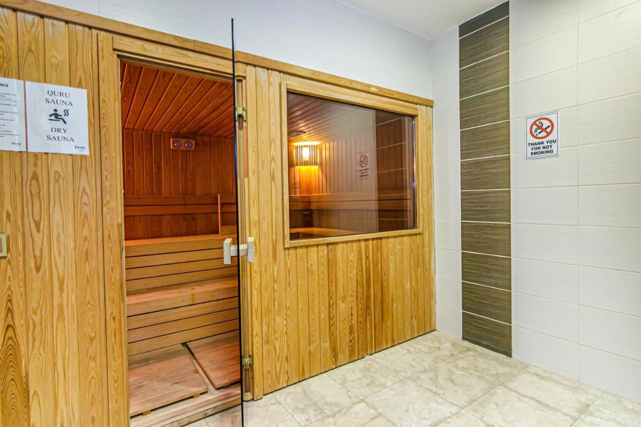 Baku Deniz Mall family hotel apartment photo