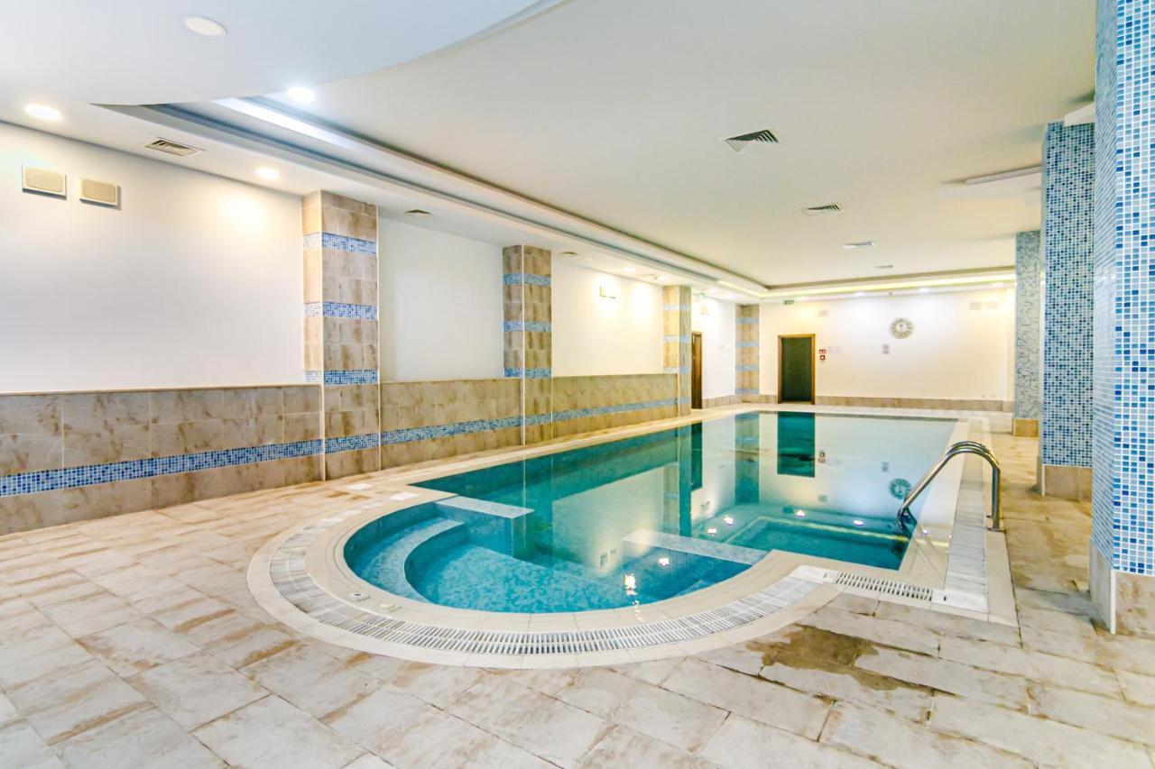 Baku Deniz Mall family hotel apartment photo
