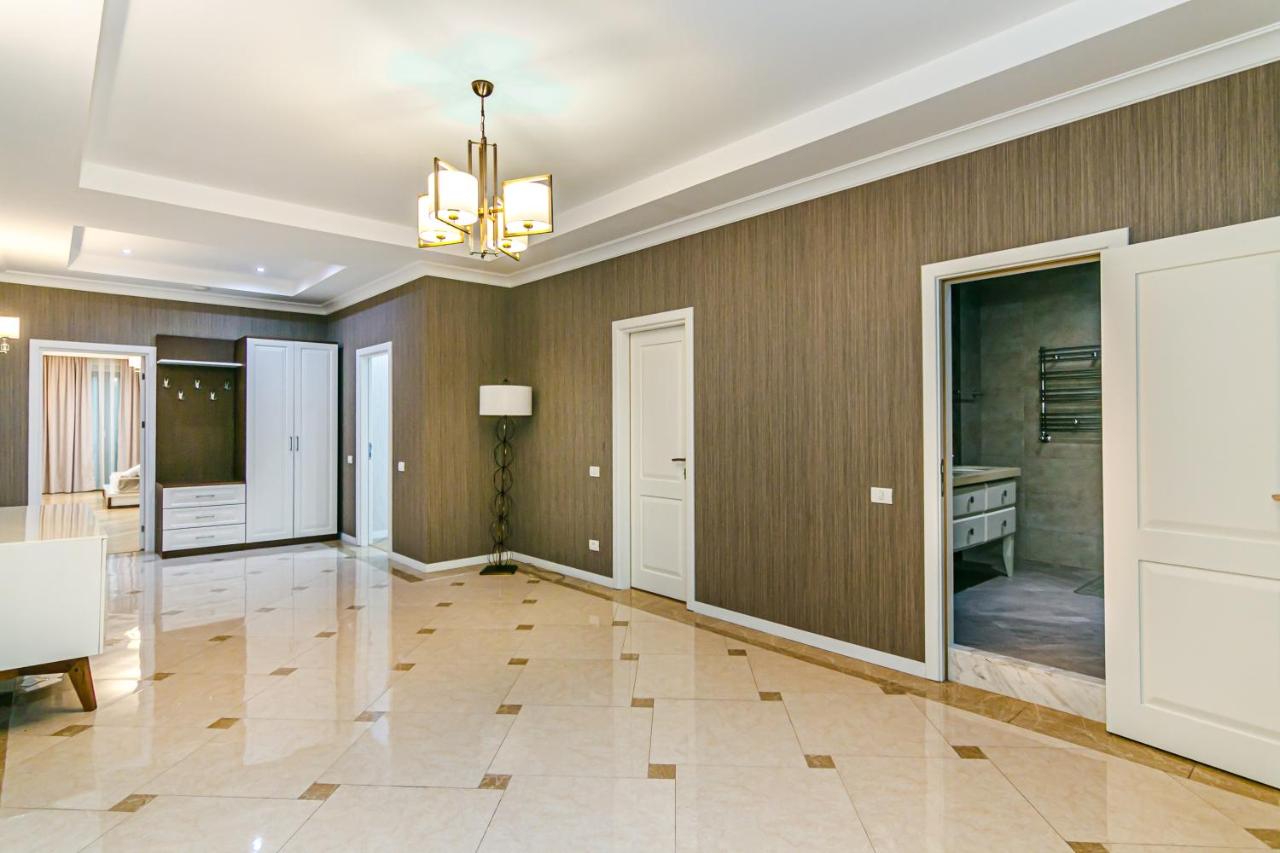 Baku Deniz Mall family hotel apartment photo