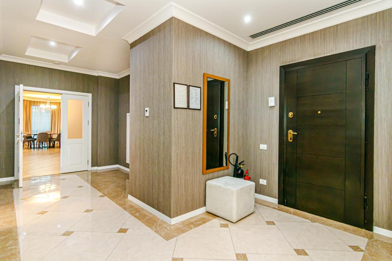 Baku Deniz Mall family hotel apartment photo