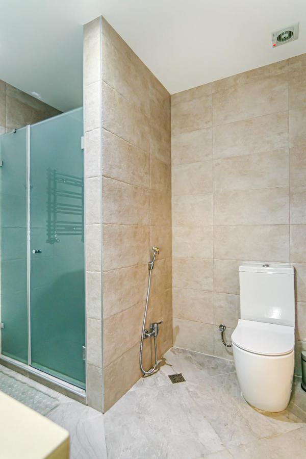 Baku Deniz Mall family hotel apartment photo