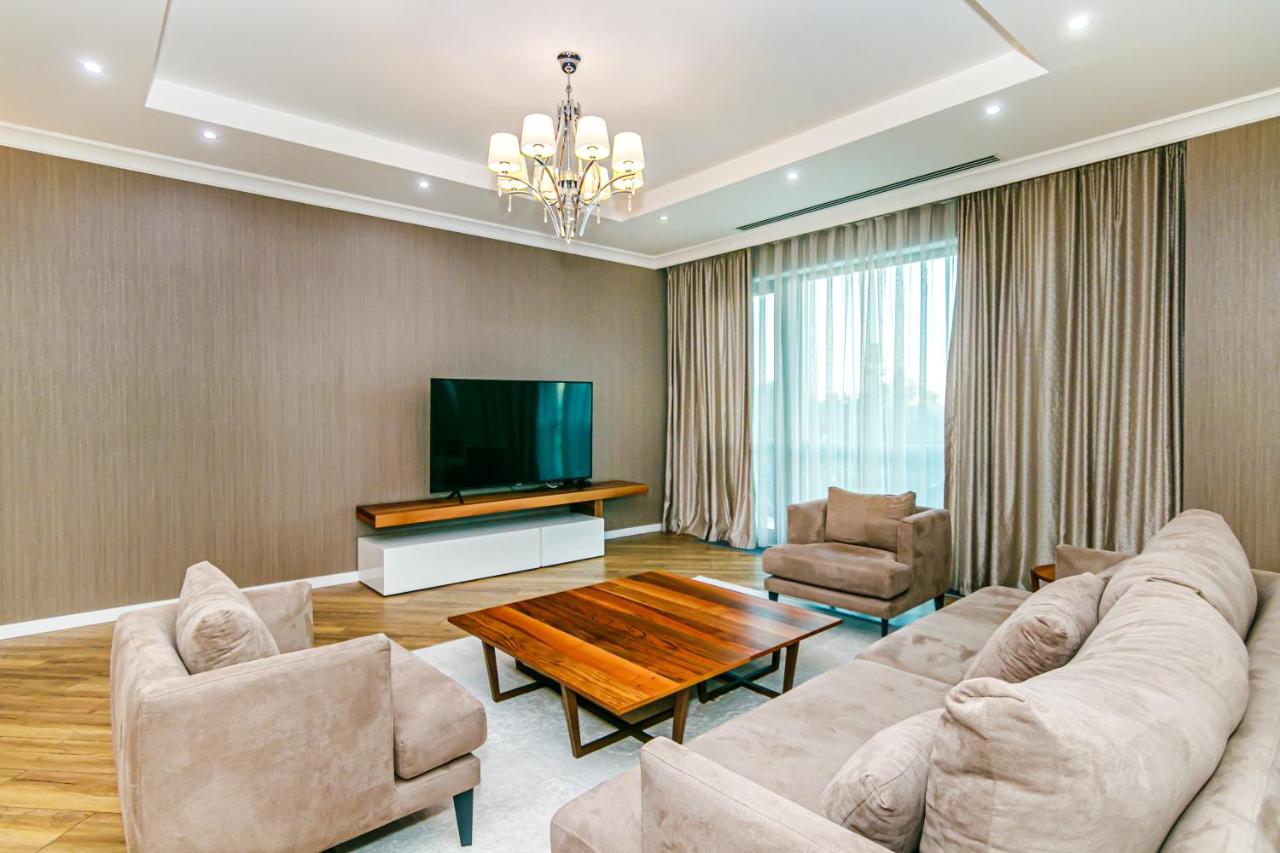 Baku Deniz Mall family hotel apartment photo