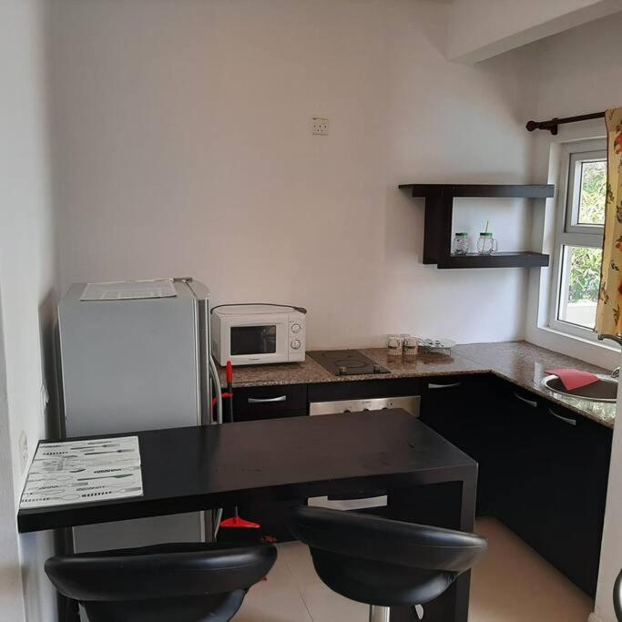 Ocean Drive Studio, next to the Beach - 5