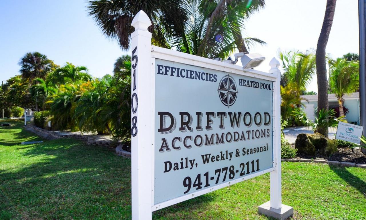 Driftwood Motel — photo 21