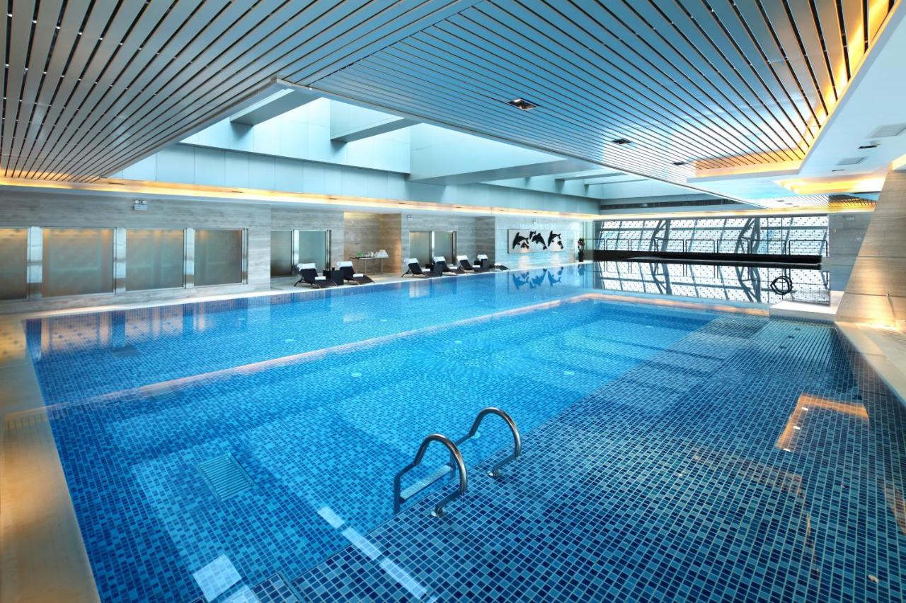Heated swimming pool: Langham Place Guangzhou