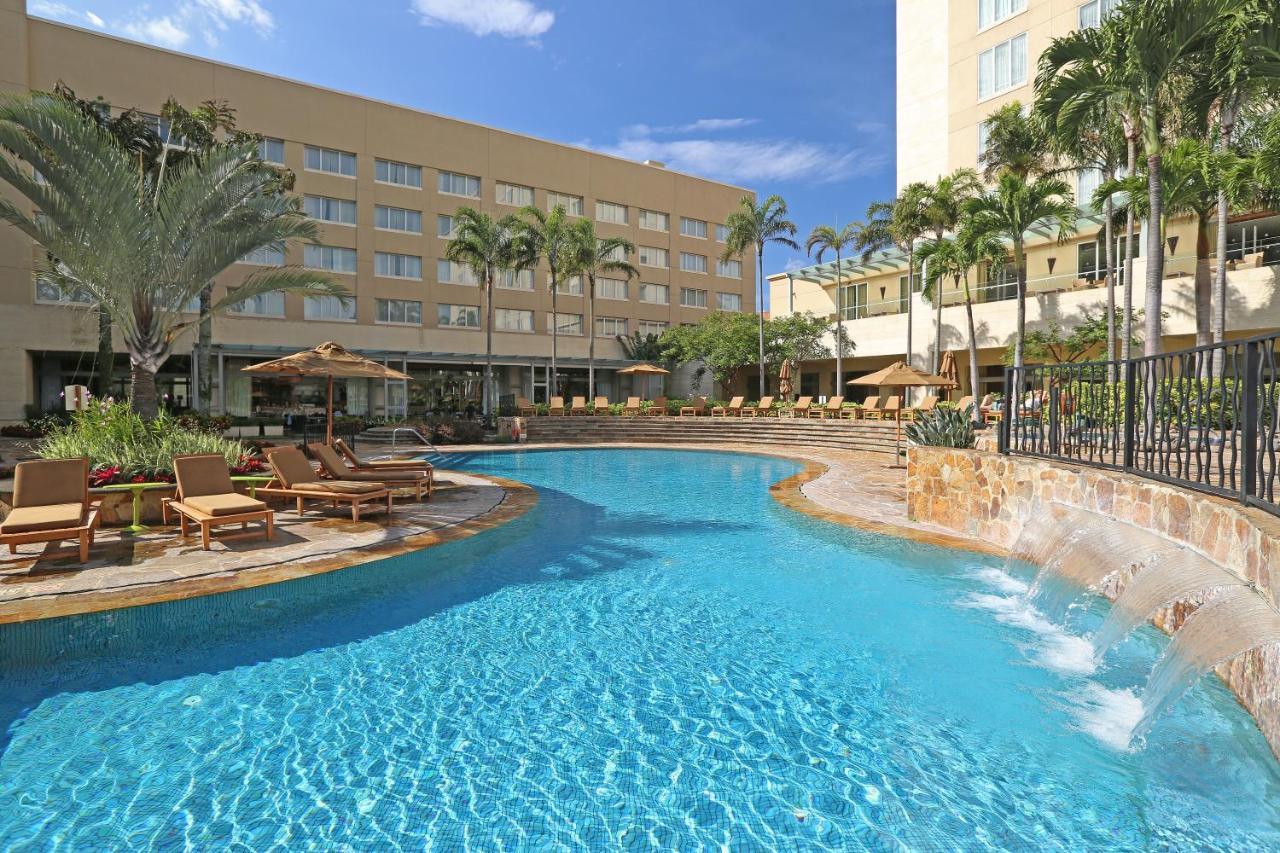 Real InterContinental at Multiplaza Mall, an IHG Hotel photo