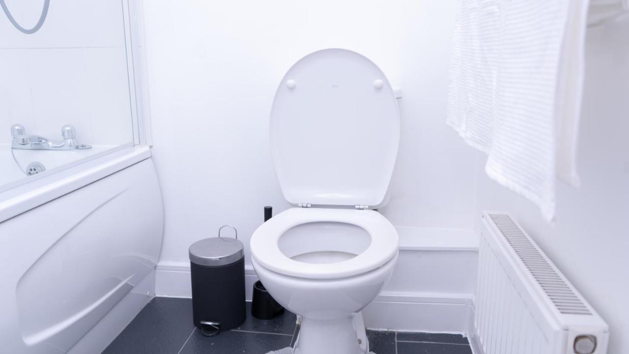 Guerneville Place 1 Bedroom Luxury Apartment Gants Hill In Illford レッドブリッジ 22年 最新料金