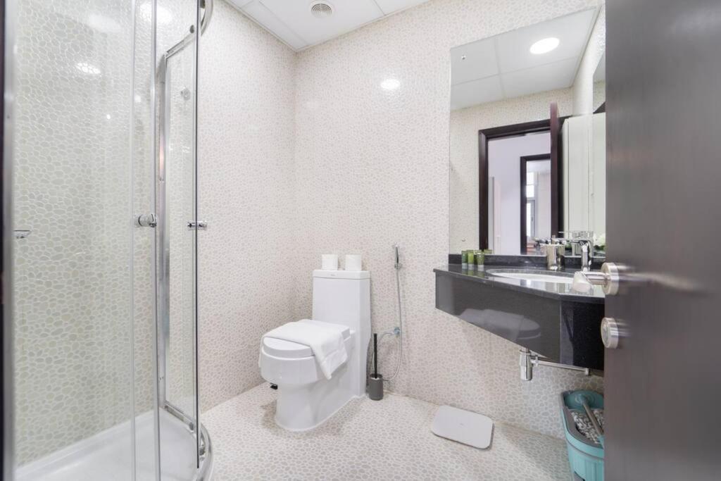 Classic Studio With Dubai Marina View - 3