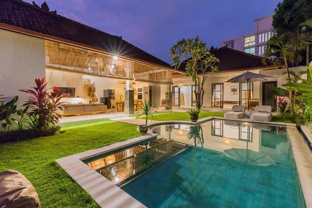 Charming 3 Bedrooms Villa Beach Walking Distance - 4