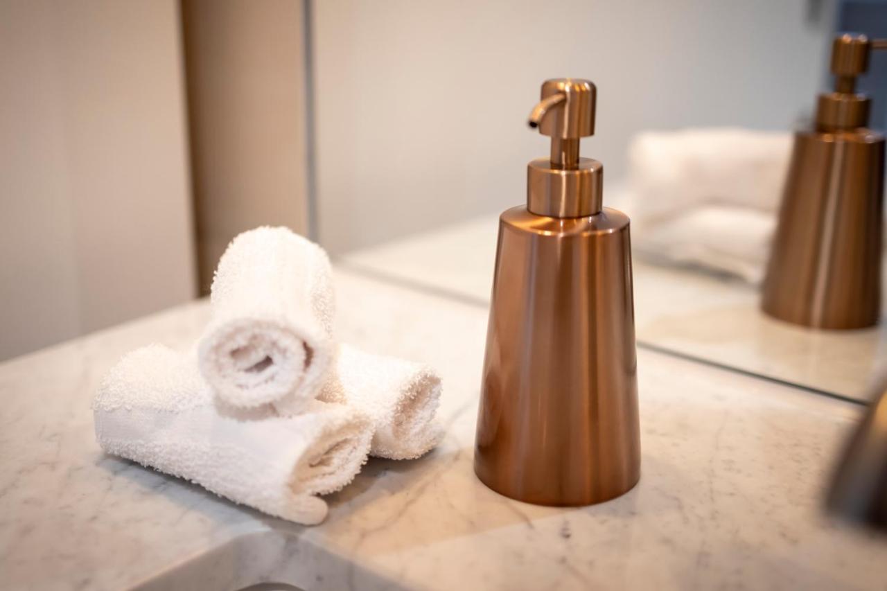 Pure Berlin Apartments - for up to 5 guests near Uber Arena, central, stylish - 3