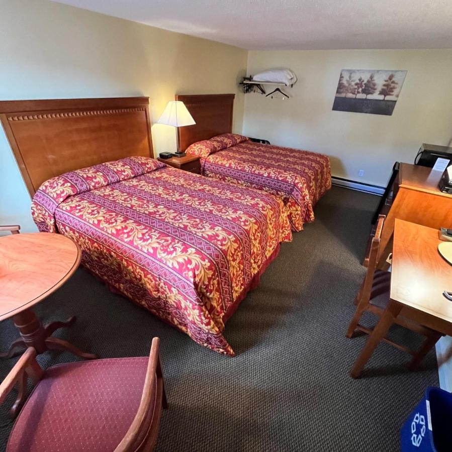 North Colony Motel and Cottages — photo 8