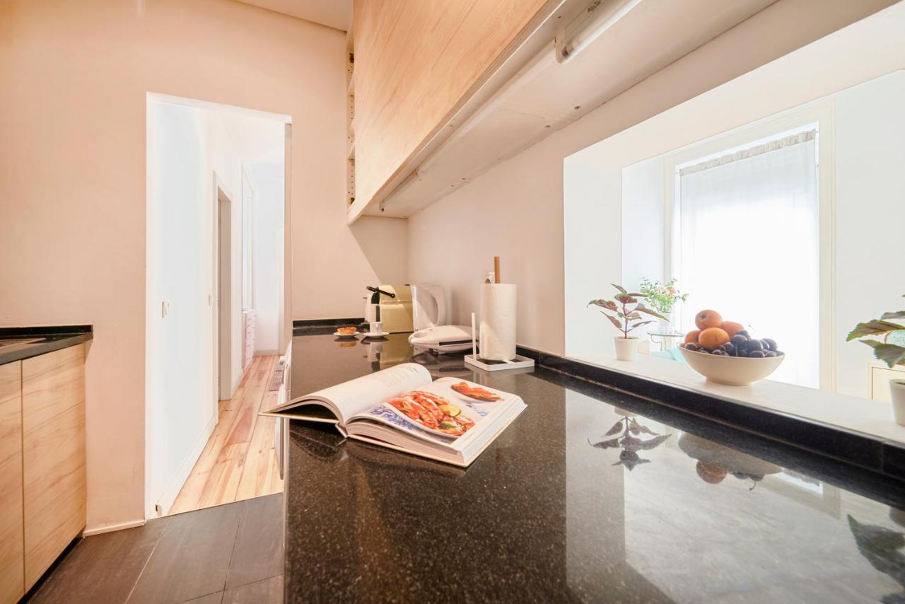 Sunny Apartment with balcony! - 4