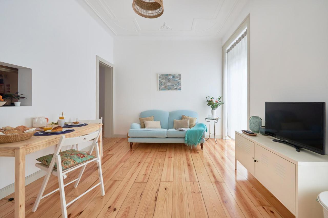 Sunny Apartment with balcony! - 2