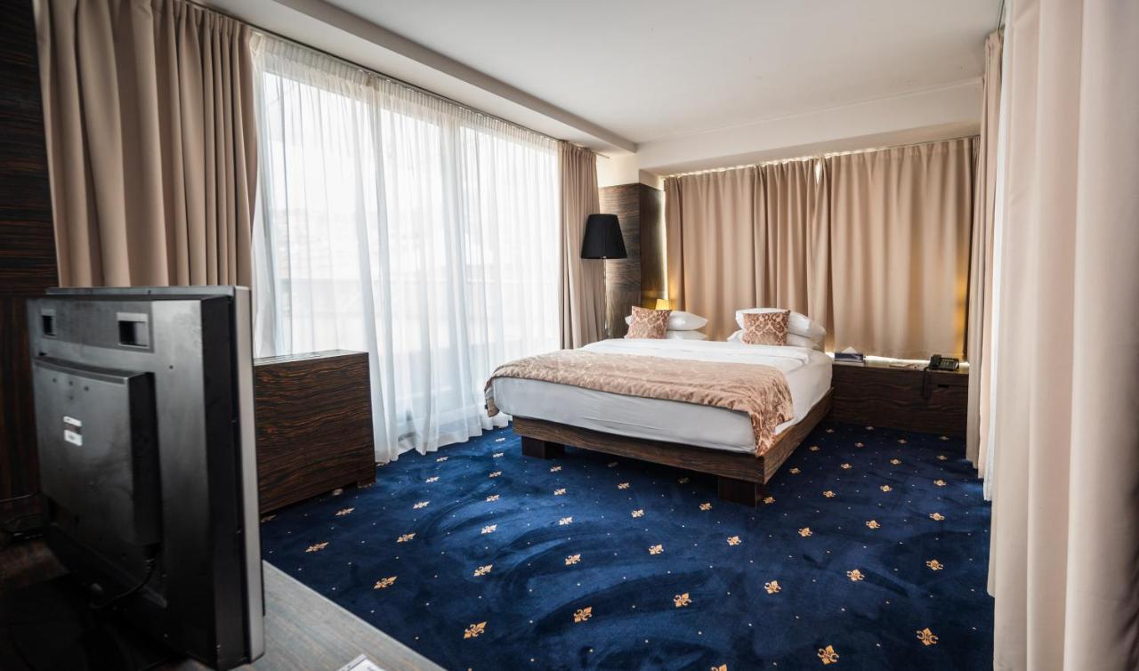 Hotel Europe photo