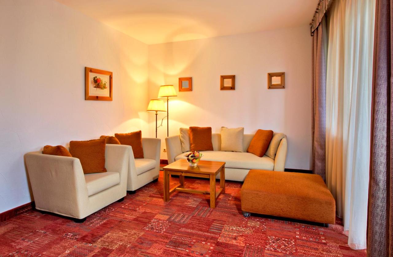 Kempinski Hotel Grand Arena Bansko photo