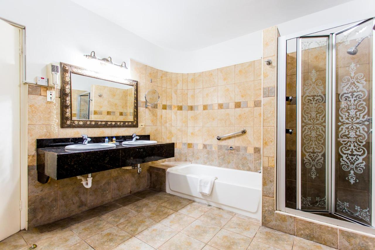 Altamont Court Hotel - 3