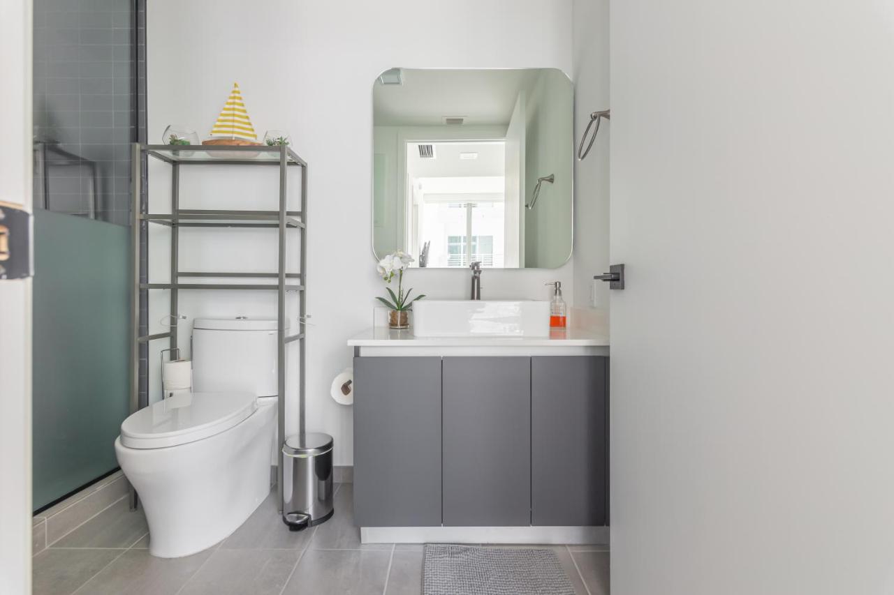 Amazing Condo in Downtown Miami/Brickell w/PARKING - 3