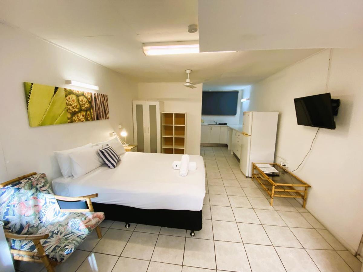 Camden Motor Inn photo