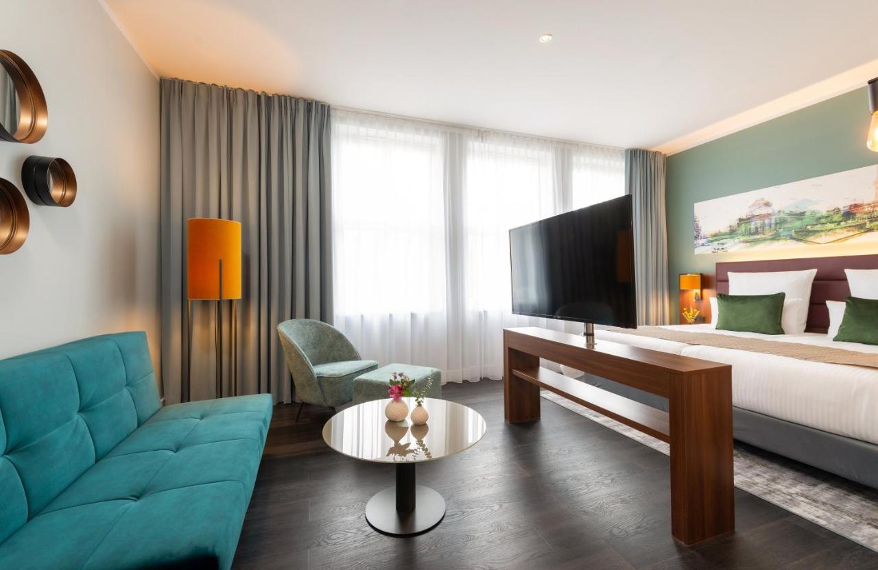 Leonardo Royal Hotel Berlin Alexanderplatz photo