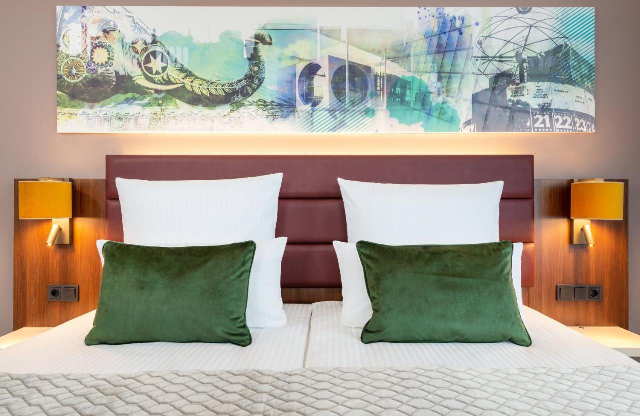 Leonardo Royal Hotel Berlin Alexanderplatz photo