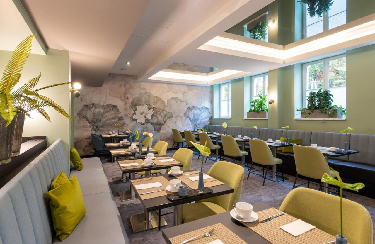 Leonardo Royal Hotel Berlin Alexanderplatz photo