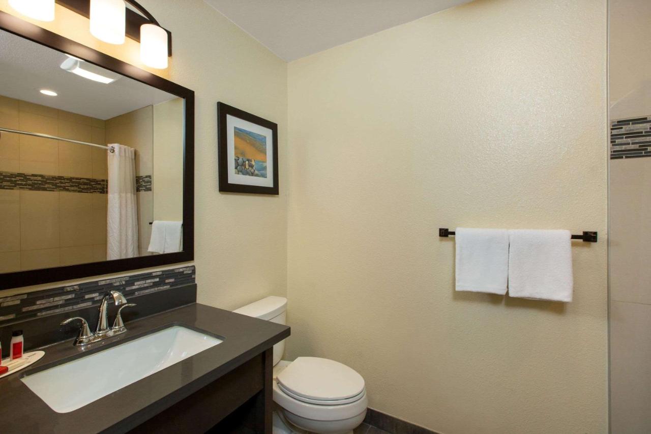 Days Inn Second Building — photo 16