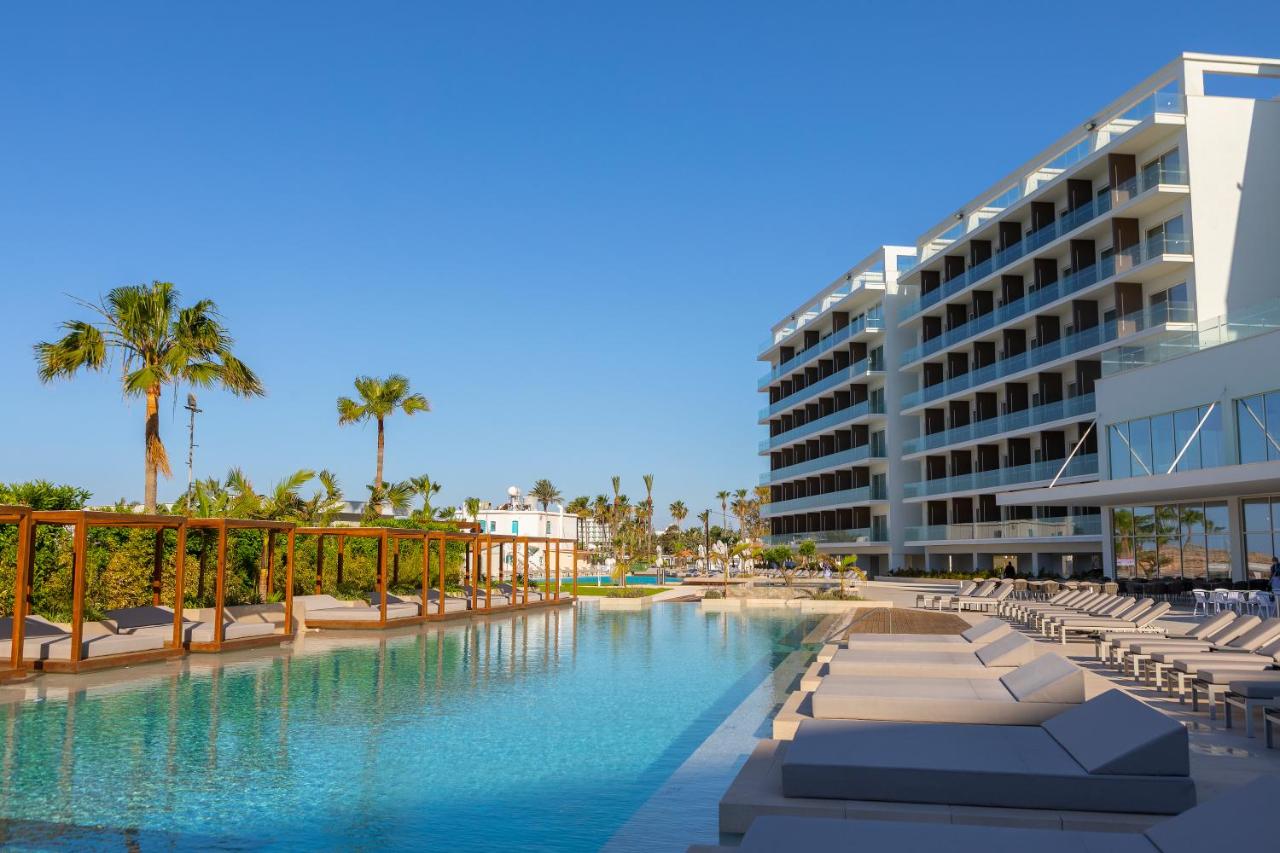 Chrysomare Beach Hotel & Resort photo