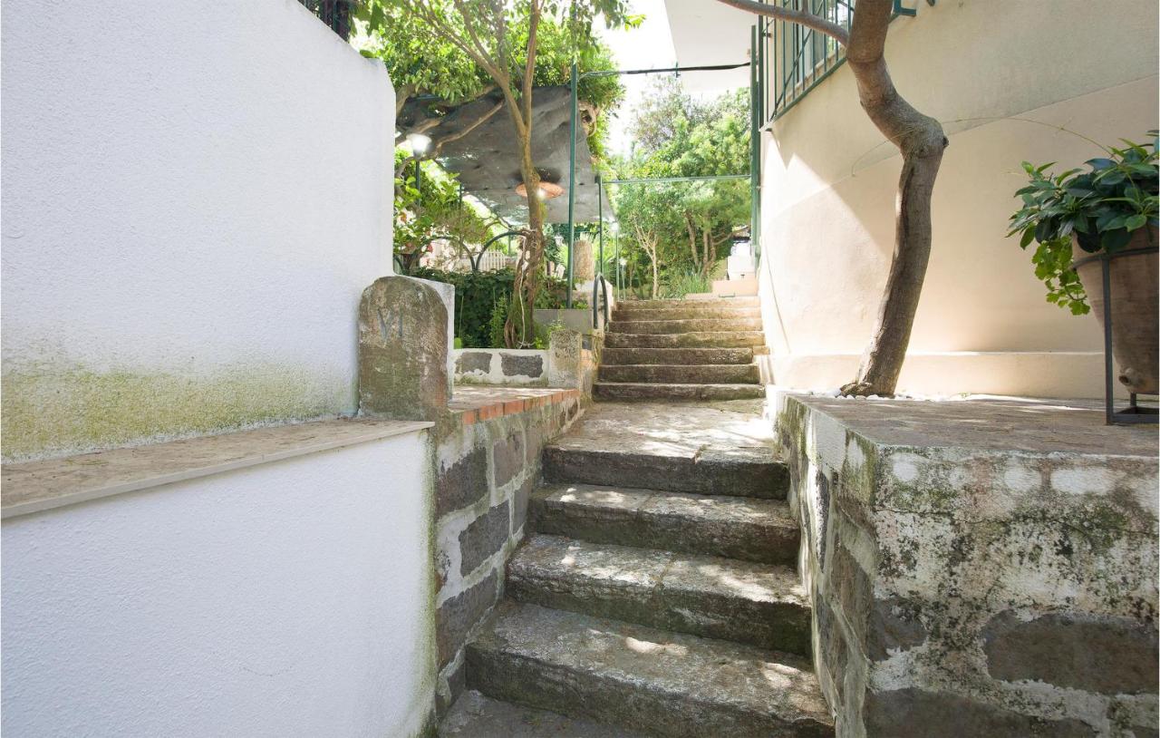 Stunning Home In Villa San Giovanni With 4 Bedrooms And Wifi photo