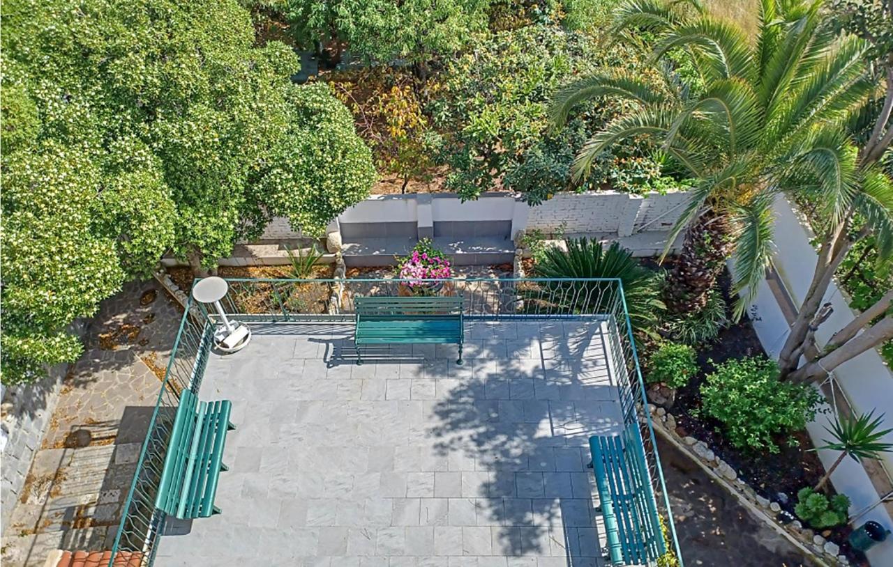 Stunning Home In Villa San Giovanni With 4 Bedrooms And Wifi photo