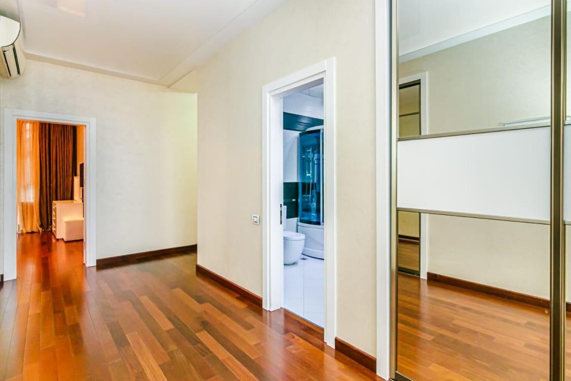 Prestige Apartment VIP HILTTON photo