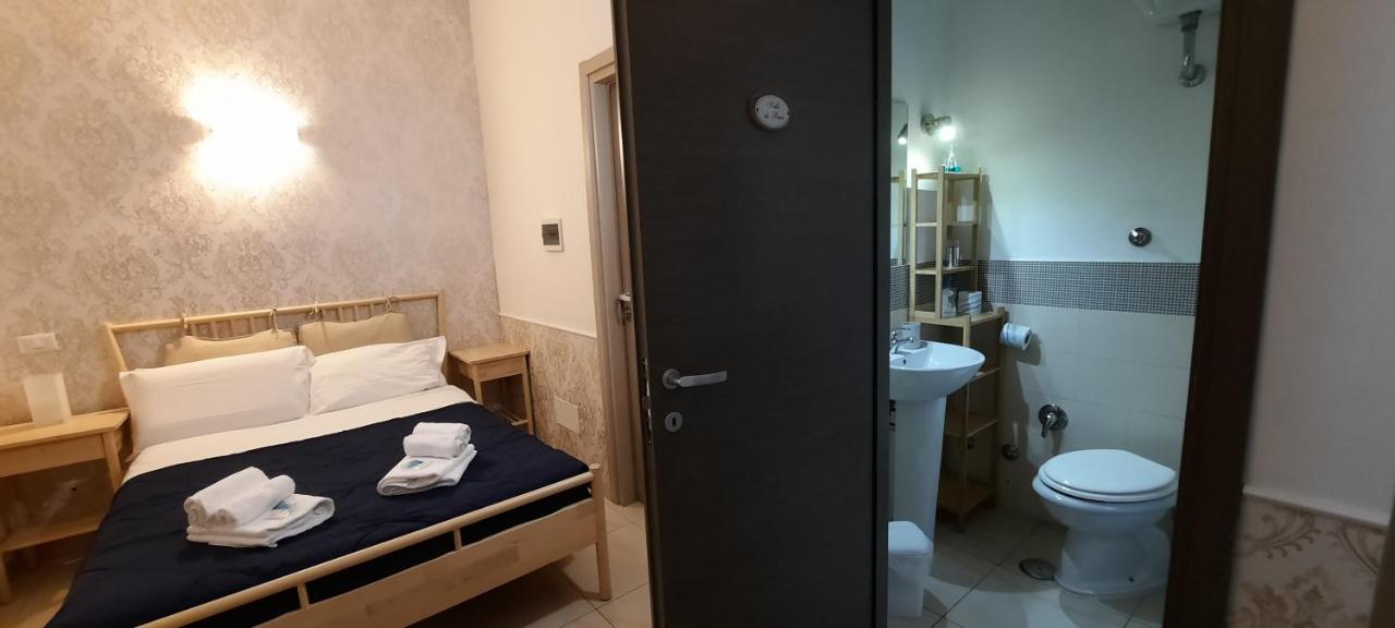 Aurelio Deluxe Rooms - 3