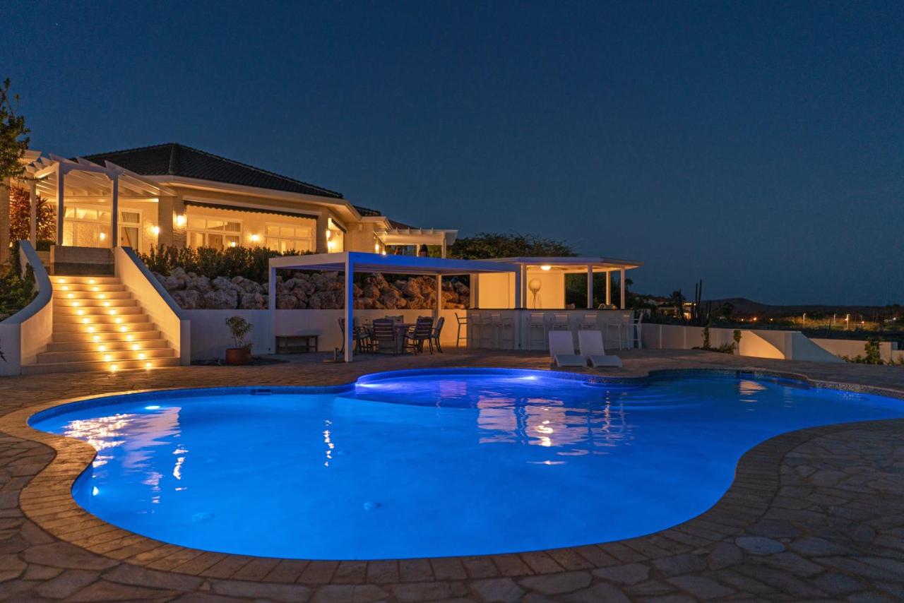 Majestic Retreat Five-Bedroom Estate static_photo